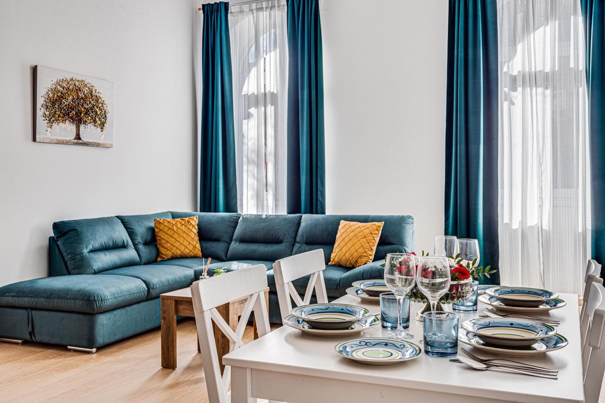 Ari Central Grand Apartments - Luxurious Stay Arad Esterno foto