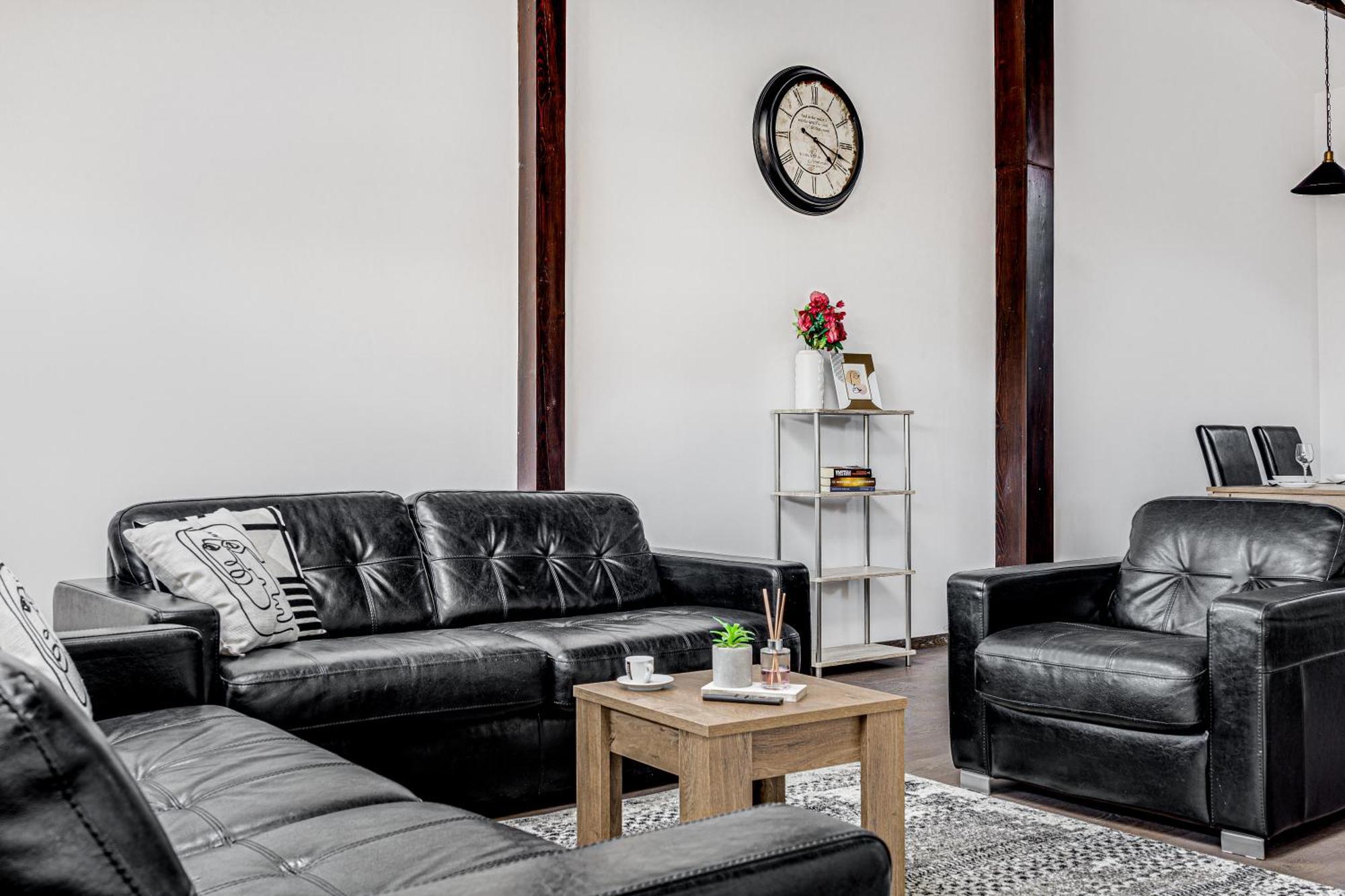 Ari Central Grand Apartments - Luxurious Stay Arad Esterno foto