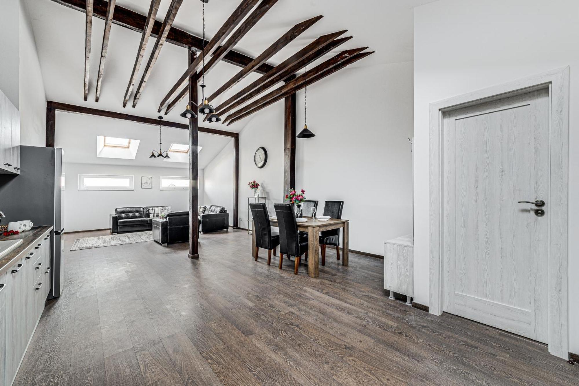 Ari Central Grand Apartments - Luxurious Stay Arad Esterno foto