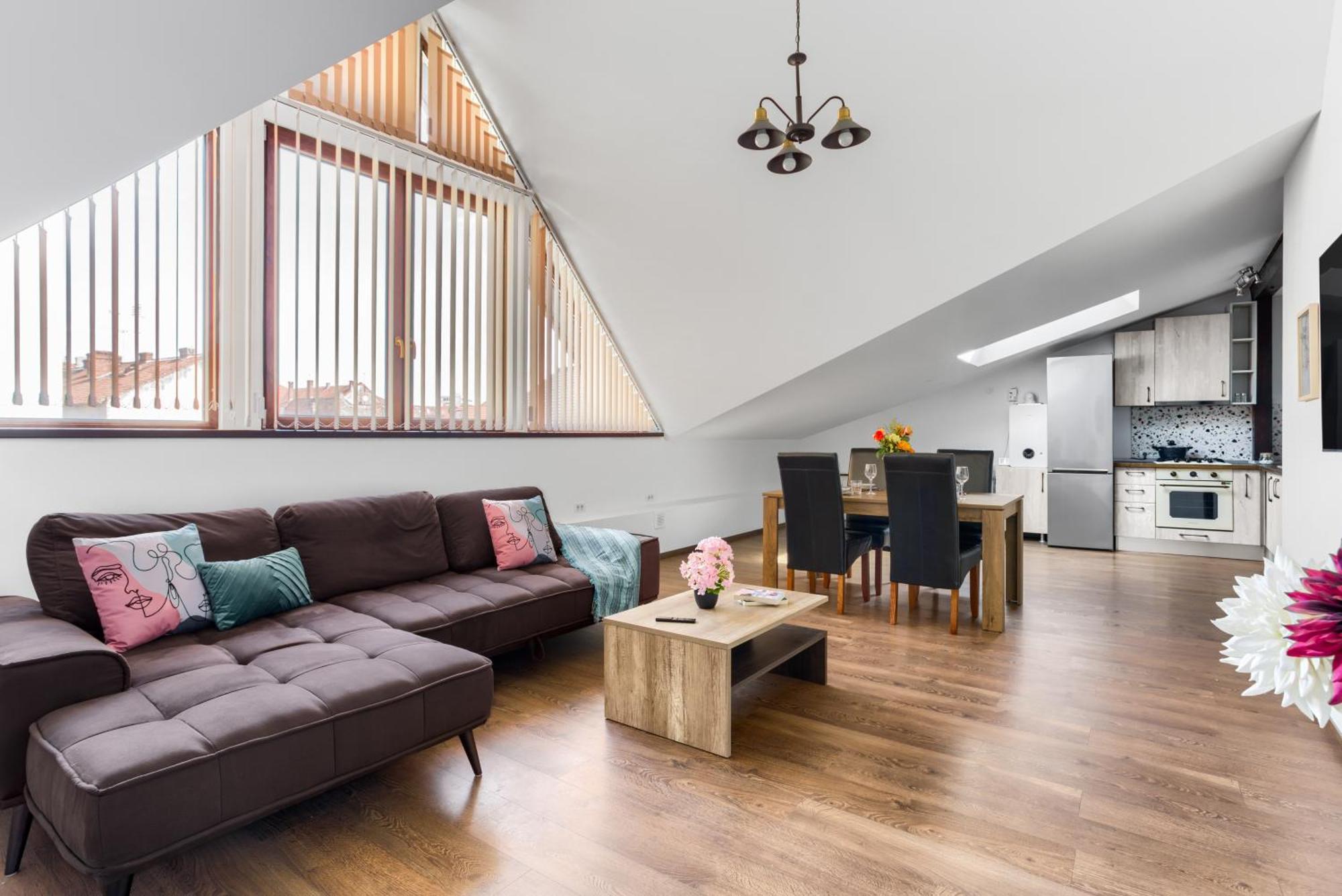 Ari Central Grand Apartments - Luxurious Stay Arad Esterno foto